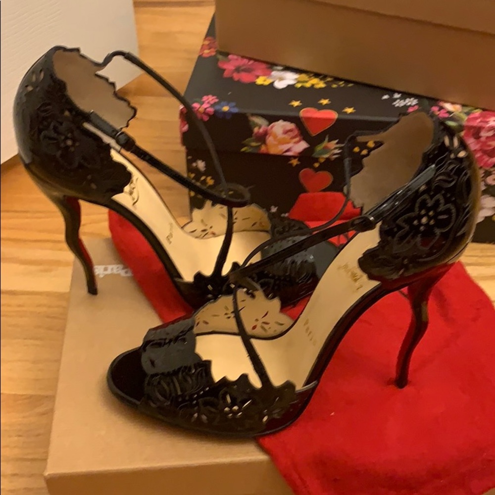 Shoes - Picture 2 of 8